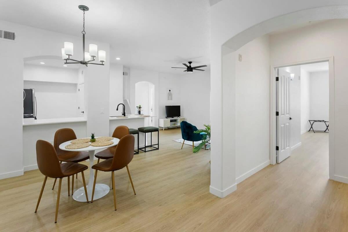 Cozysuites Glendale By The Stadium With Pool 02 المظهر الخارجي الصورة
